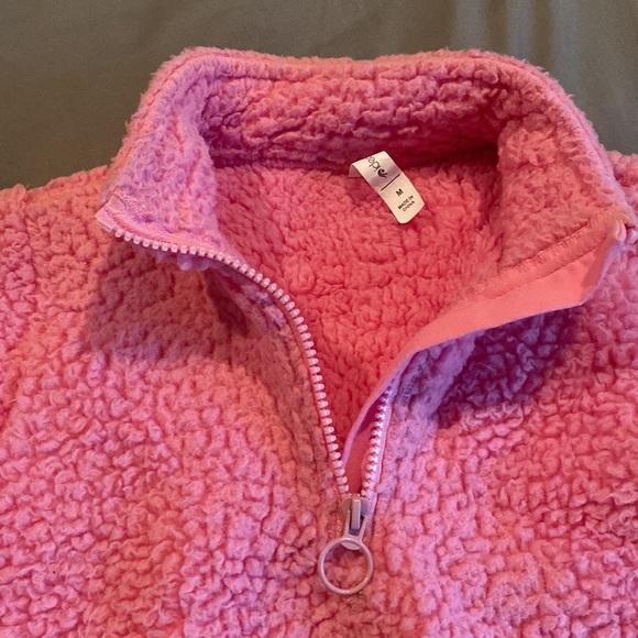 Cute Sherpa like 3/4 zip pull over sweater / sweatshirt - Picture 4 of 4